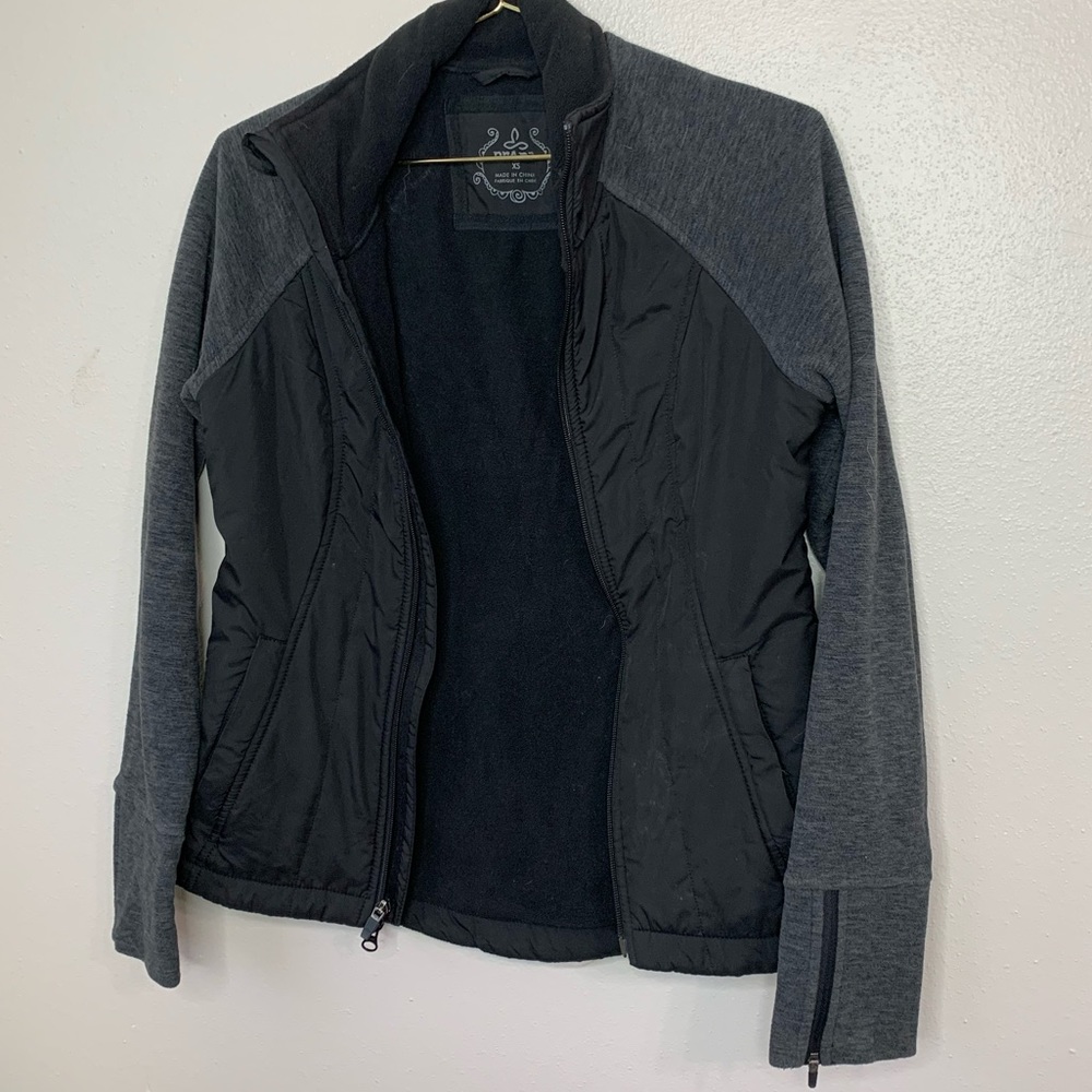 - EUC PRANA BLACK LIGHTWEIGHT JACKET XS